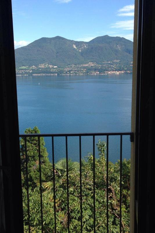 Ferienwohnung Residenza Le Camelie Oggebio Exterior foto