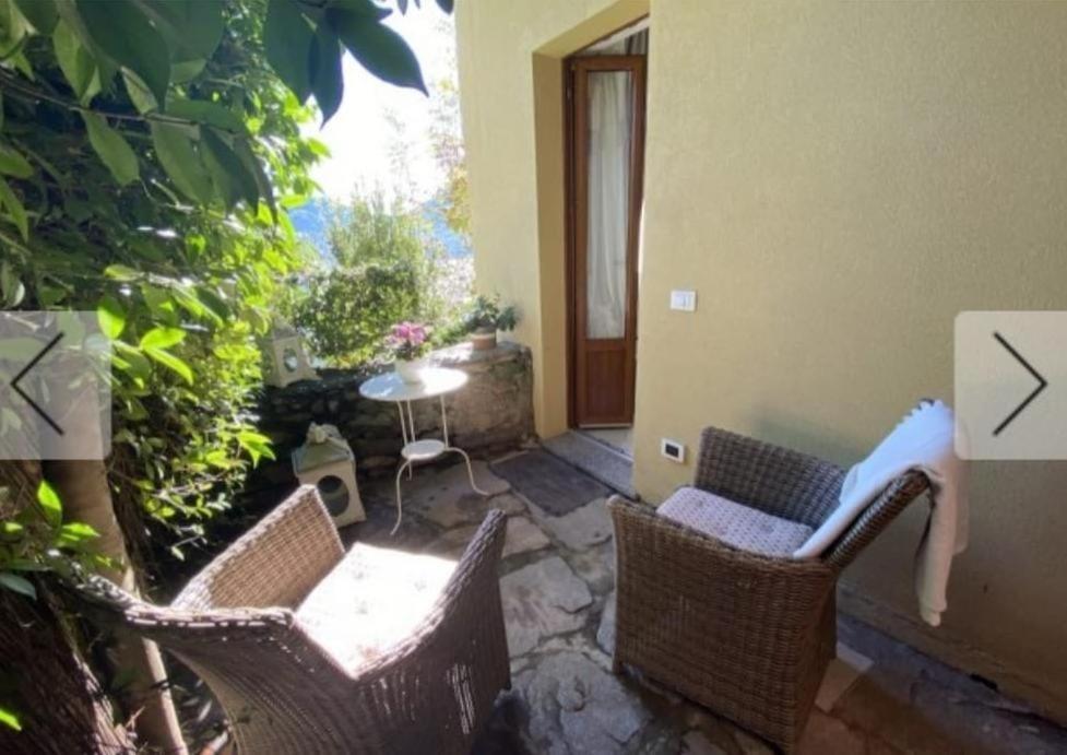 Ferienwohnung Residenza Le Camelie Oggebio Exterior foto