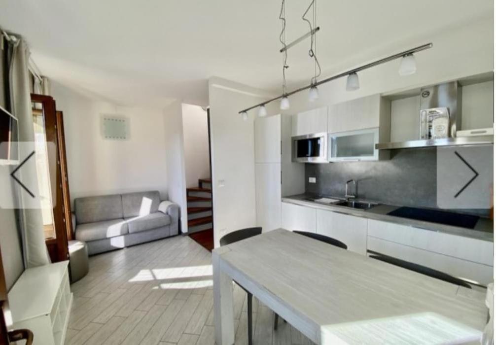 Ferienwohnung Residenza Le Camelie Oggebio Exterior foto