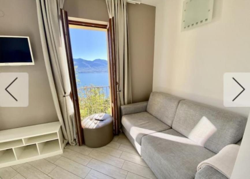 Ferienwohnung Residenza Le Camelie Oggebio Exterior foto