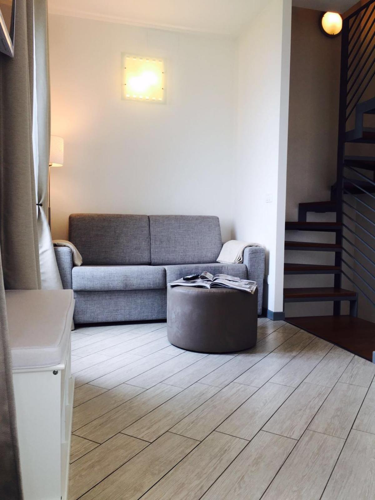 Ferienwohnung Residenza Le Camelie Oggebio Exterior foto